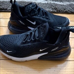 Nike Air Max 270 Black and White Sneakers girls